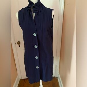 Top with metal buttons